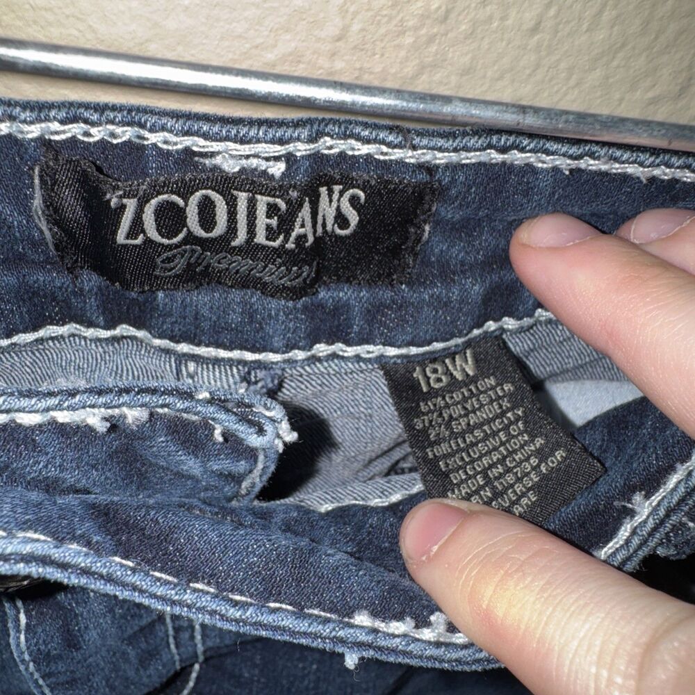 ZCO Jeans Women’s Denim Capris Blue - Picture 2 of 6